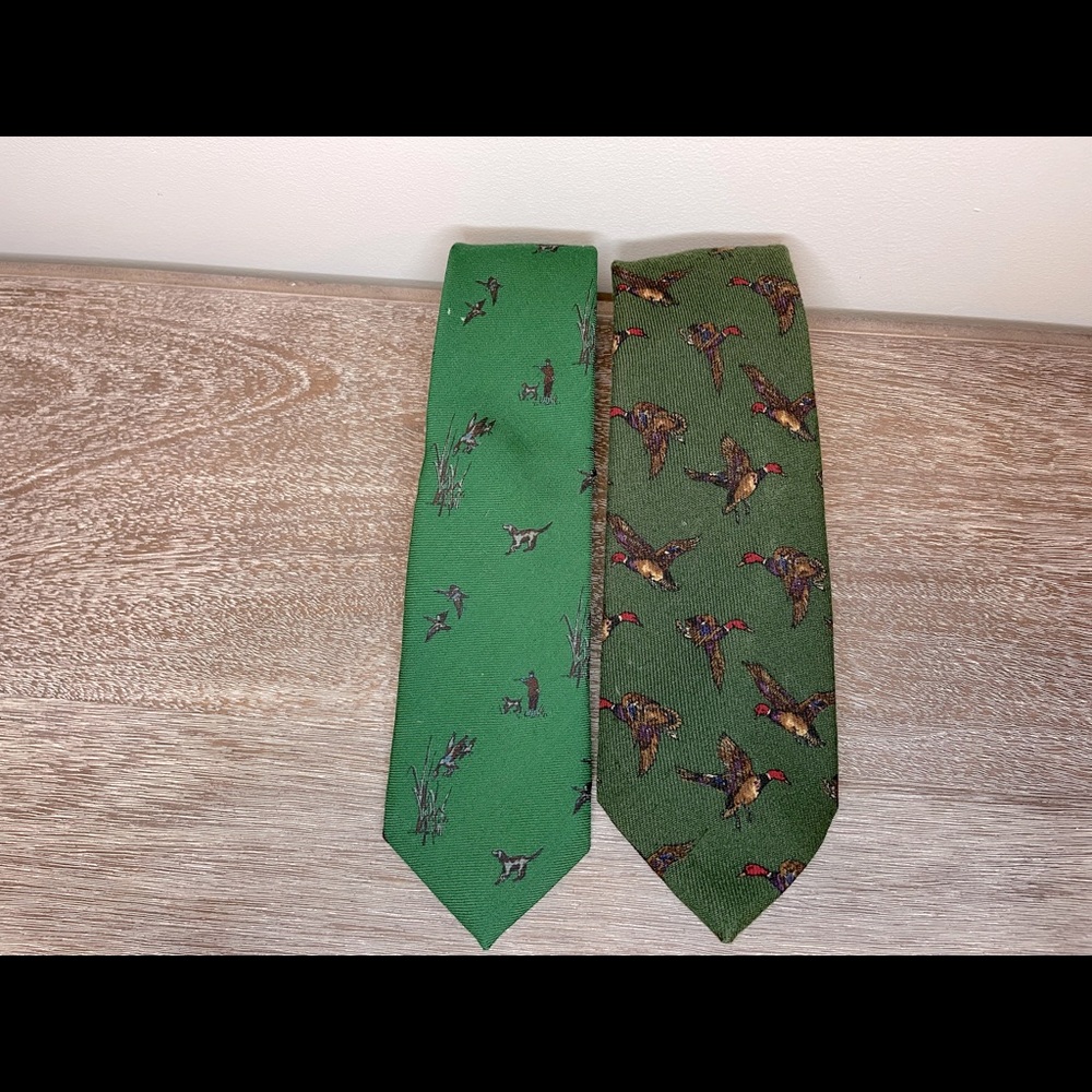 Drake’s Land’s End Vintage Wool Ties ducks dog hunt hunting green furest
